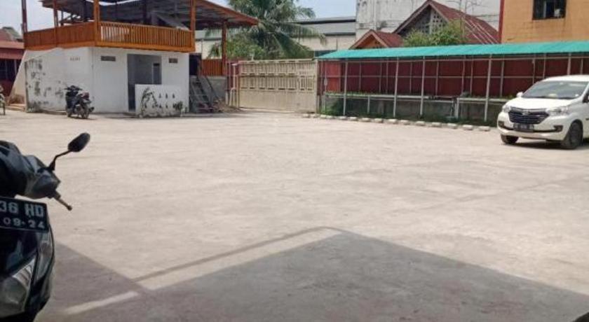 Hotel K77 Dumai Buitenkant foto